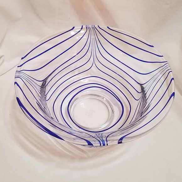 MMA Vtg Hand Blown Blue Looped Bowl - Picture 2 of 4